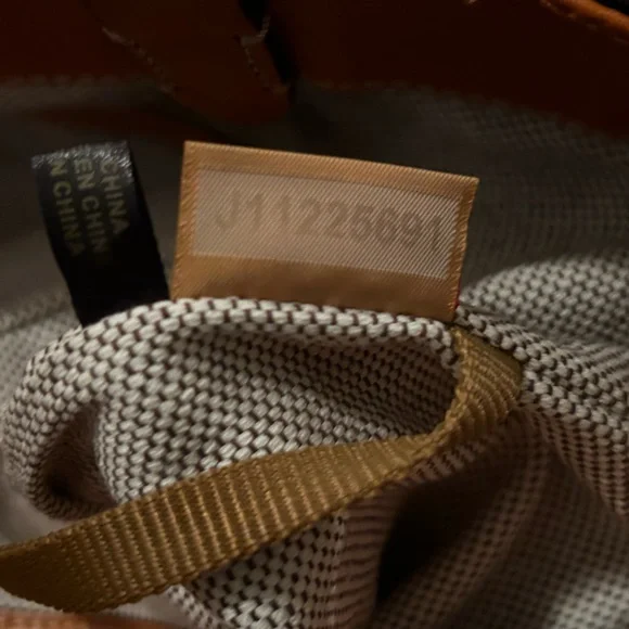 NWOT Dooney and Bourke | Flynn Patent Leather Shoulder Bag - Picture 7 of 13